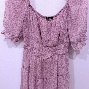 Trixxi Mauve Floral Puff-Sleeve Tiered Dress